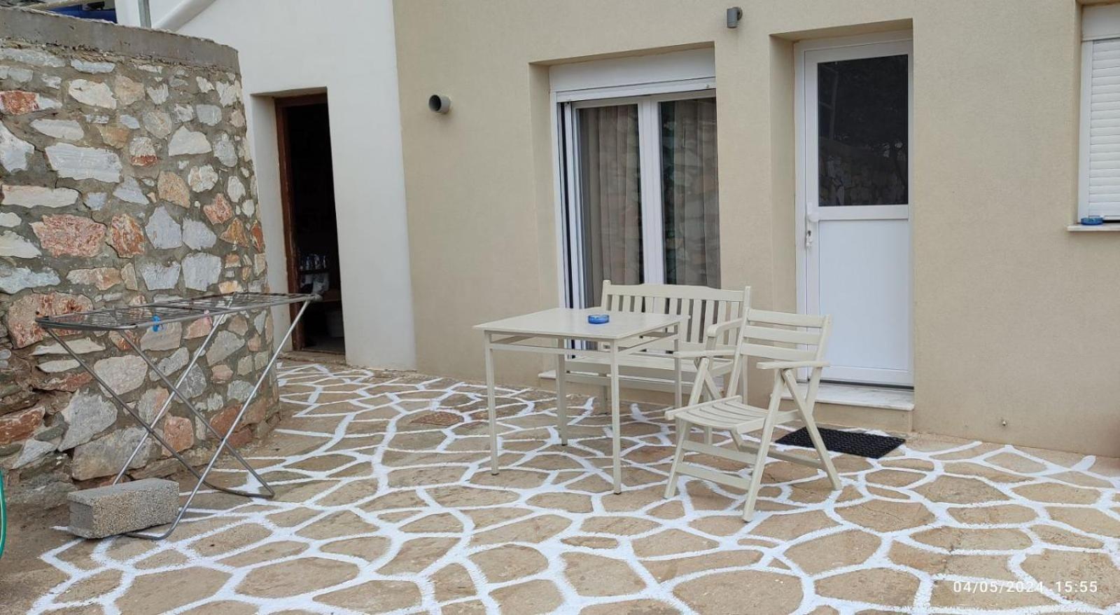 White Lotus Seaside Apartment Kini Exterior foto